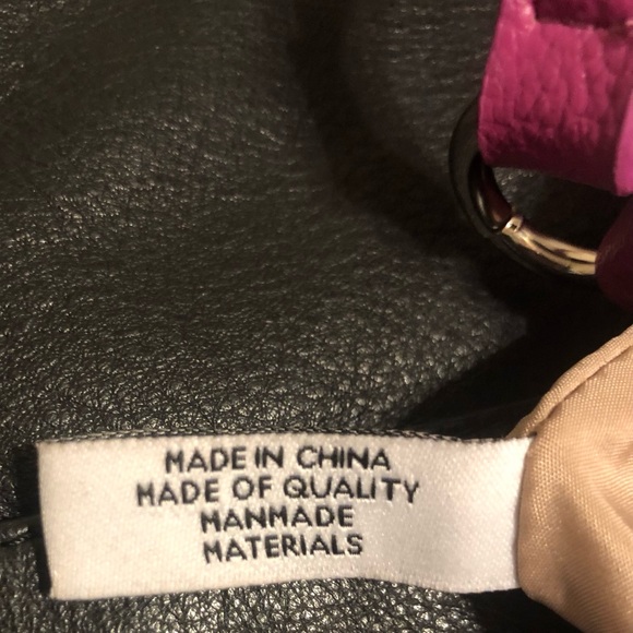 Nine West EUC pink Crossbody purse with CUTE BOW Color little darker than shown - Picture 8 of 9